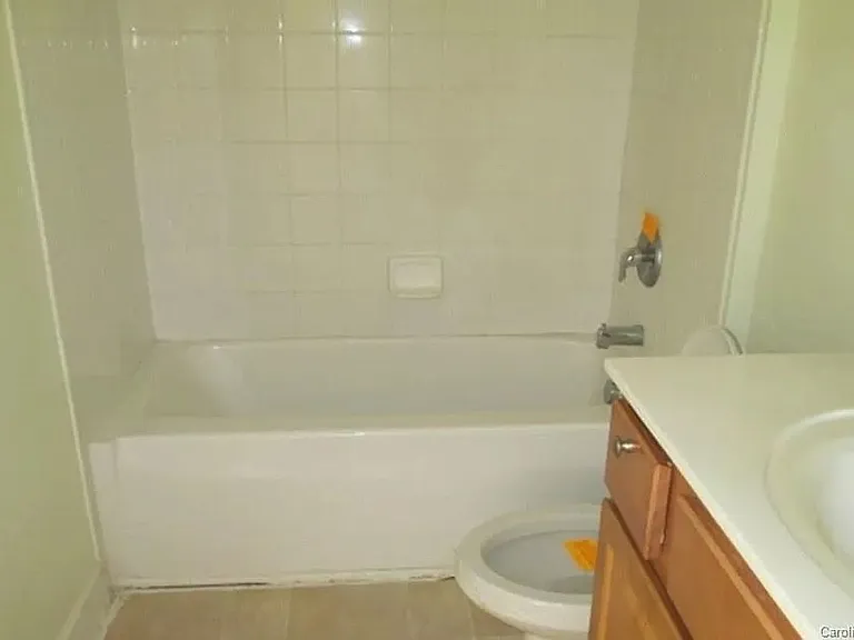 9873 Hyde Glen Ct — Photo 3