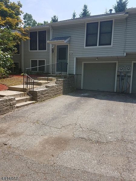 1st image of 23 Quail Ct