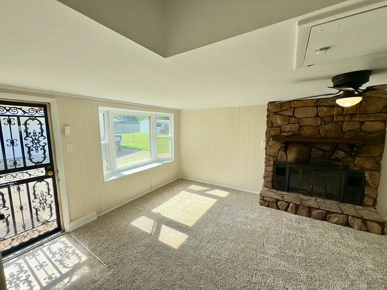 222 Yorktown Rd — Photo 21
