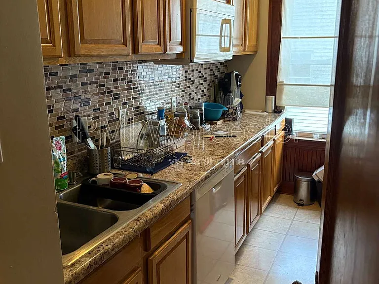 11 Olga Ave — Photo 10