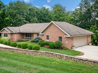 885 Courtview Dr SW, Carrollton, OH 44615