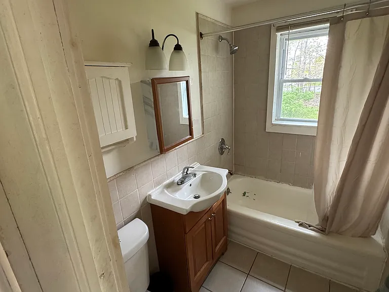 27 Hillside Ave #4 — Photo 4