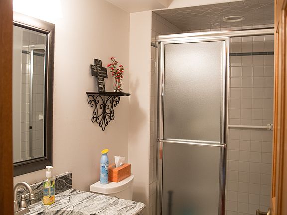 5th image of 71 Pleasant Hill Ct