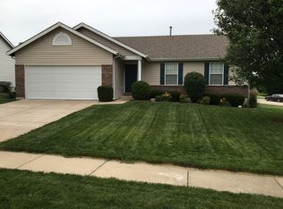 2068 Peine Forest Dr, Wentzville, MO 63385