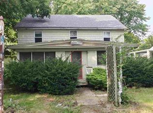 309 E Macomb St, Colchester, IL 62326