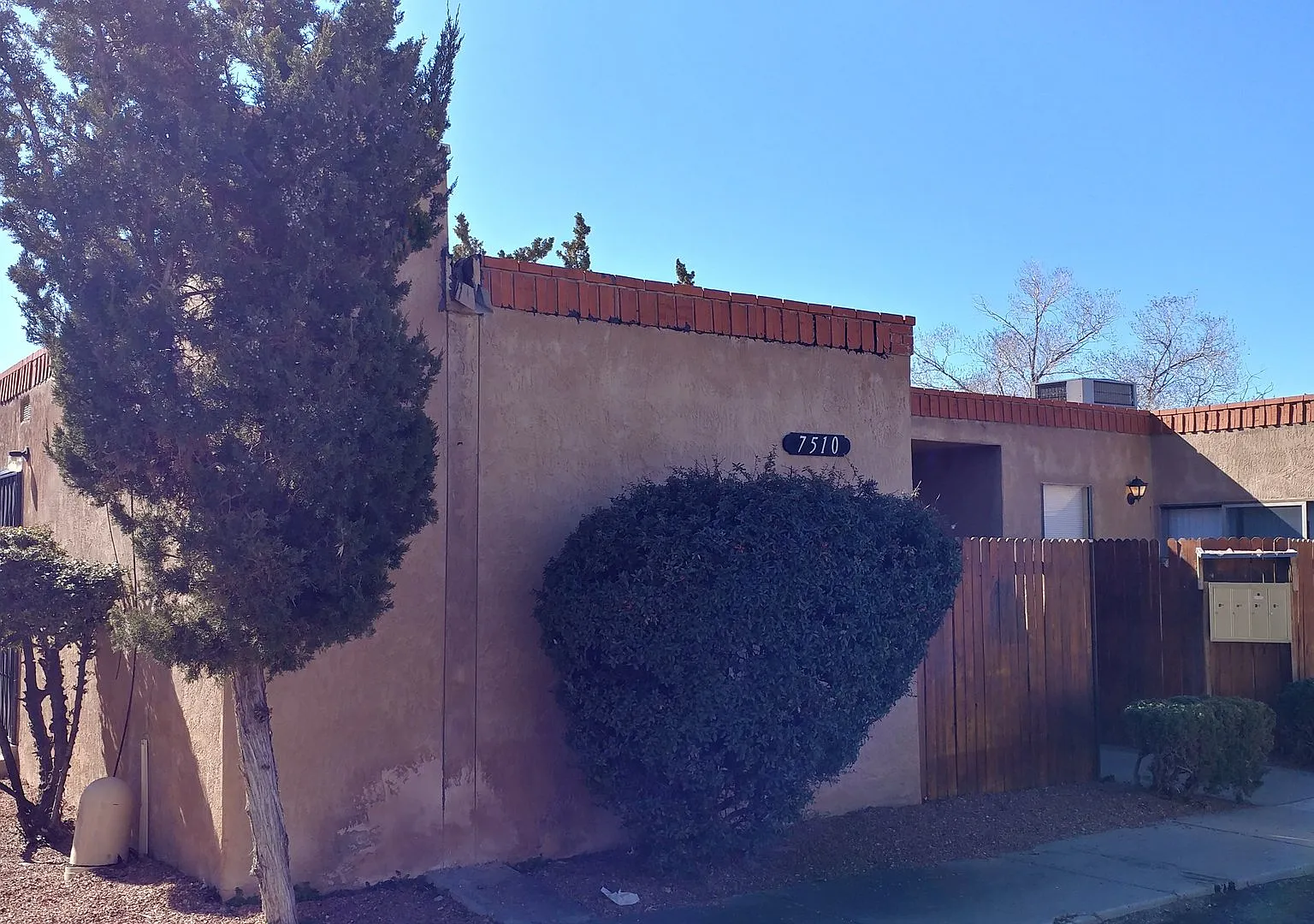 7510 Pennsylvania Ln NE — Photo 1