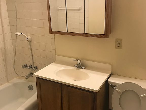 108 1 bdr bathroom