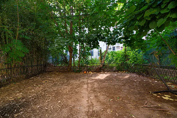 Rented by SCOUTBK.COM | media 8