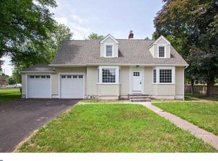 1315 Stewart Ave, Levittown, PA 19057