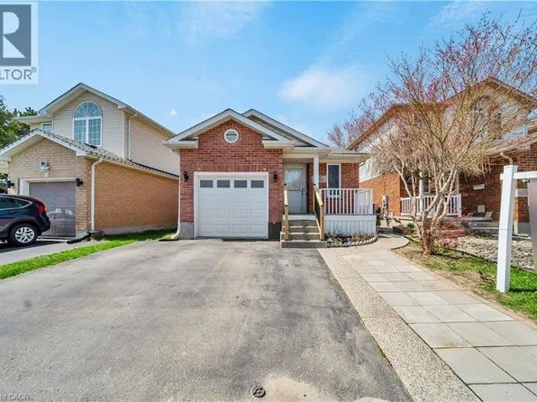 347 Keewatin Ave, Kitchener, ON N2B 3W2