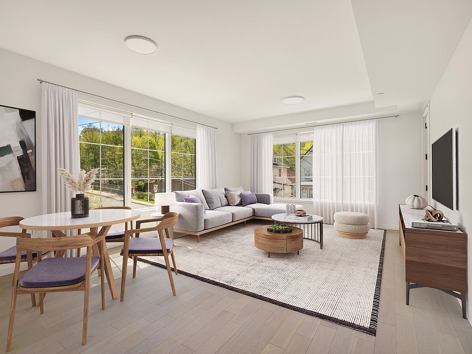 1st image of 7 S Highland Ave Unit 203