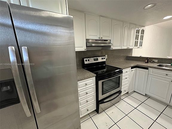 3rd image of 9760 SW 184th St APT 4C