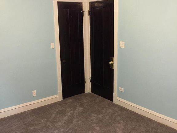 5th image of 3636 N Whipple St #12