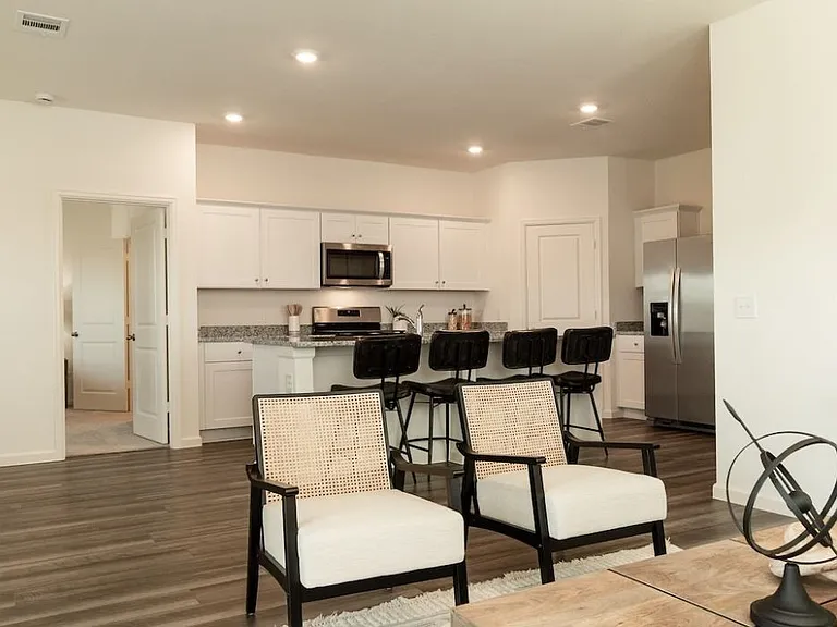Alterra at Sierra Vista — Photo 9