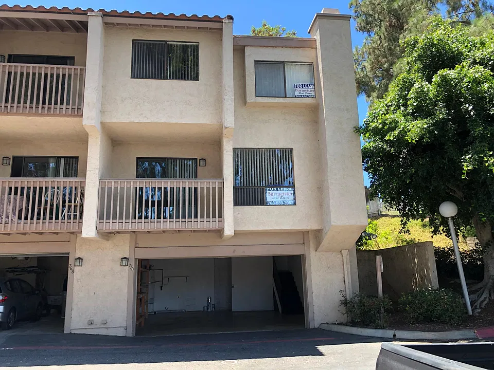 2 Car Garage and 1 Balcony