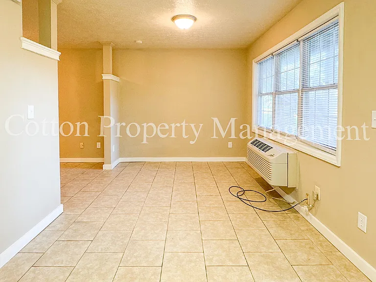 4516 Greentree Rd #9 — Photo 6