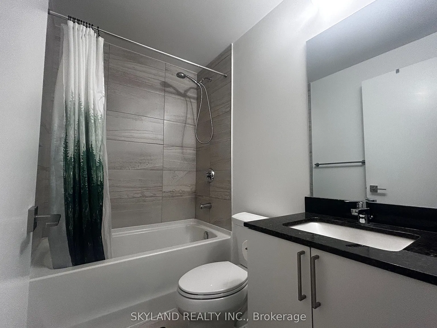 2 bed, $2,450 — Photo 4