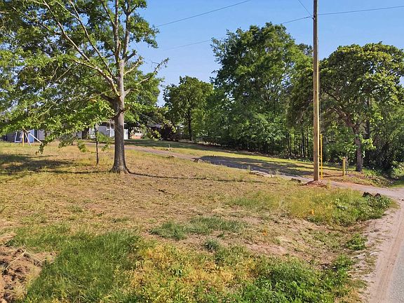 2nd image of 515C Goldsmith Rd