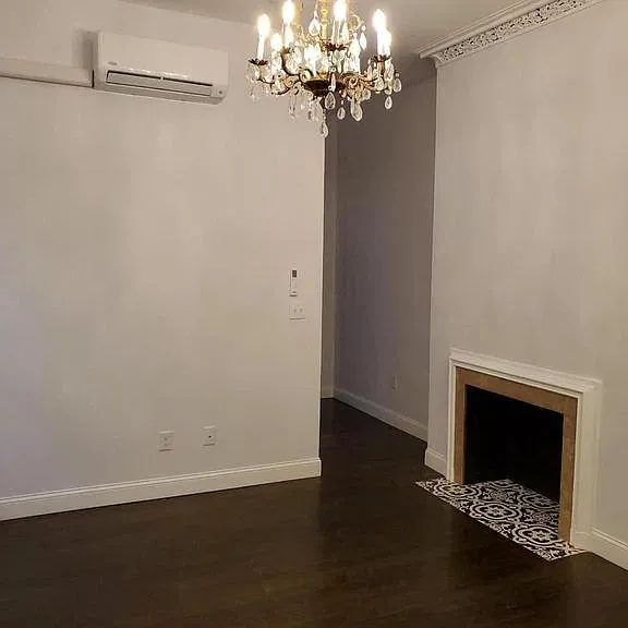 1934 Spruce St #2R — Photo 3