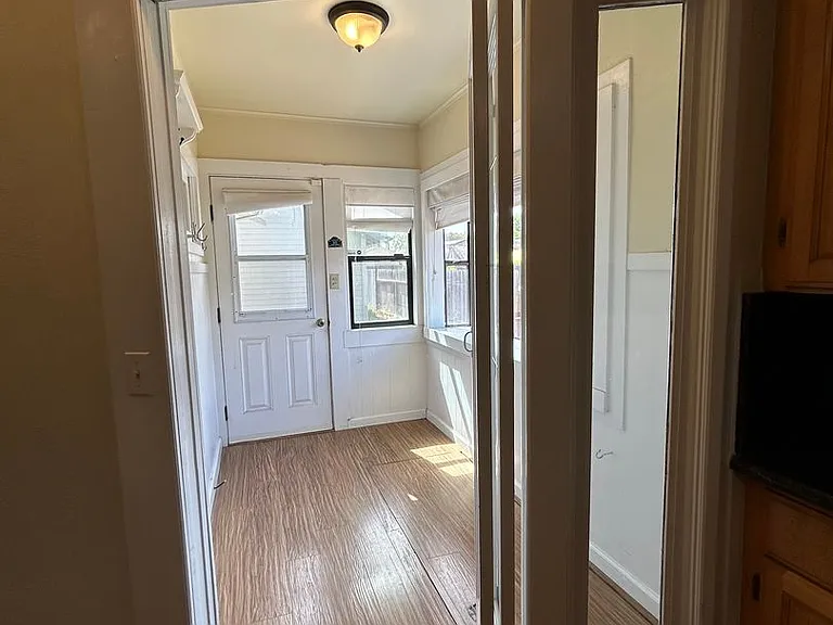 1250 Sally Street — Photo 4
