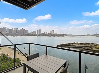 45 Lewis St #313, Boston, MA 02128