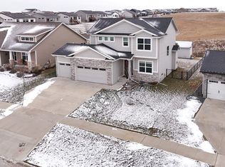 613 Meadow Rd, Adel, IA 50003