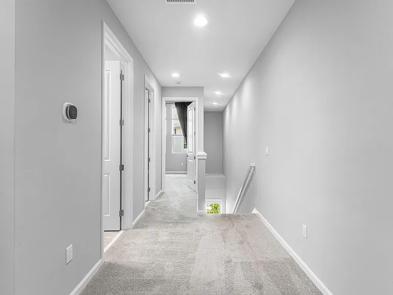 16474 Helix Ct — Photo 27