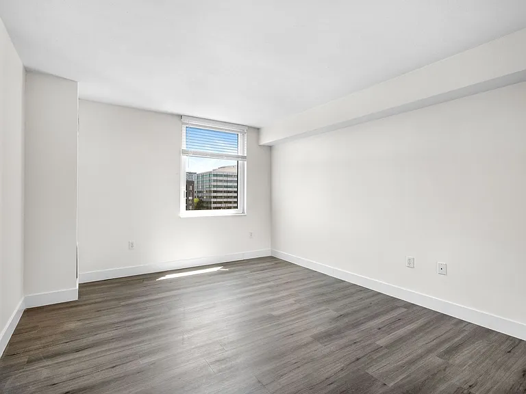 1301 N Speer Blvd #604 — Photo 13