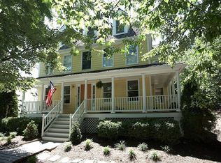 348 Tschiffely Square Rd, Gaithersburg, MD 20878