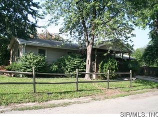 1100 Park St, South Roxana, IL 62087