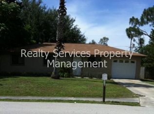 9041 Pineapple Rd, Fort Myers, FL 33967