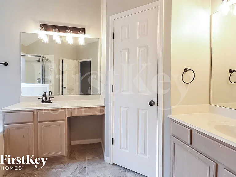 1118 Chase Park Dr — Photo 11