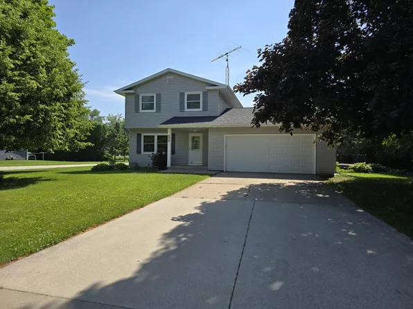 210 Woodside STREET, Rosendale, WI 54974