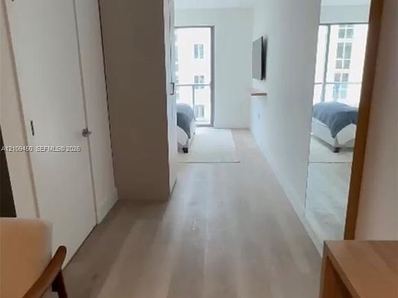 4th image of 229 SW 9th St #702