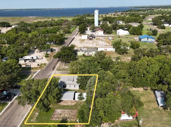 316 W Main St, Glen Elder, KS 67446