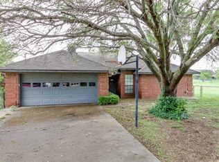 3924 Country Meadows Rd, Granbury, TX 76049