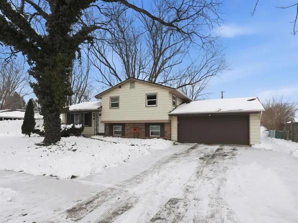 5817 Monarch Dr, Fort Wayne, IN 46815