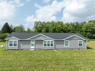 5719 N Richmond Rd, Pierpont, OH 44082