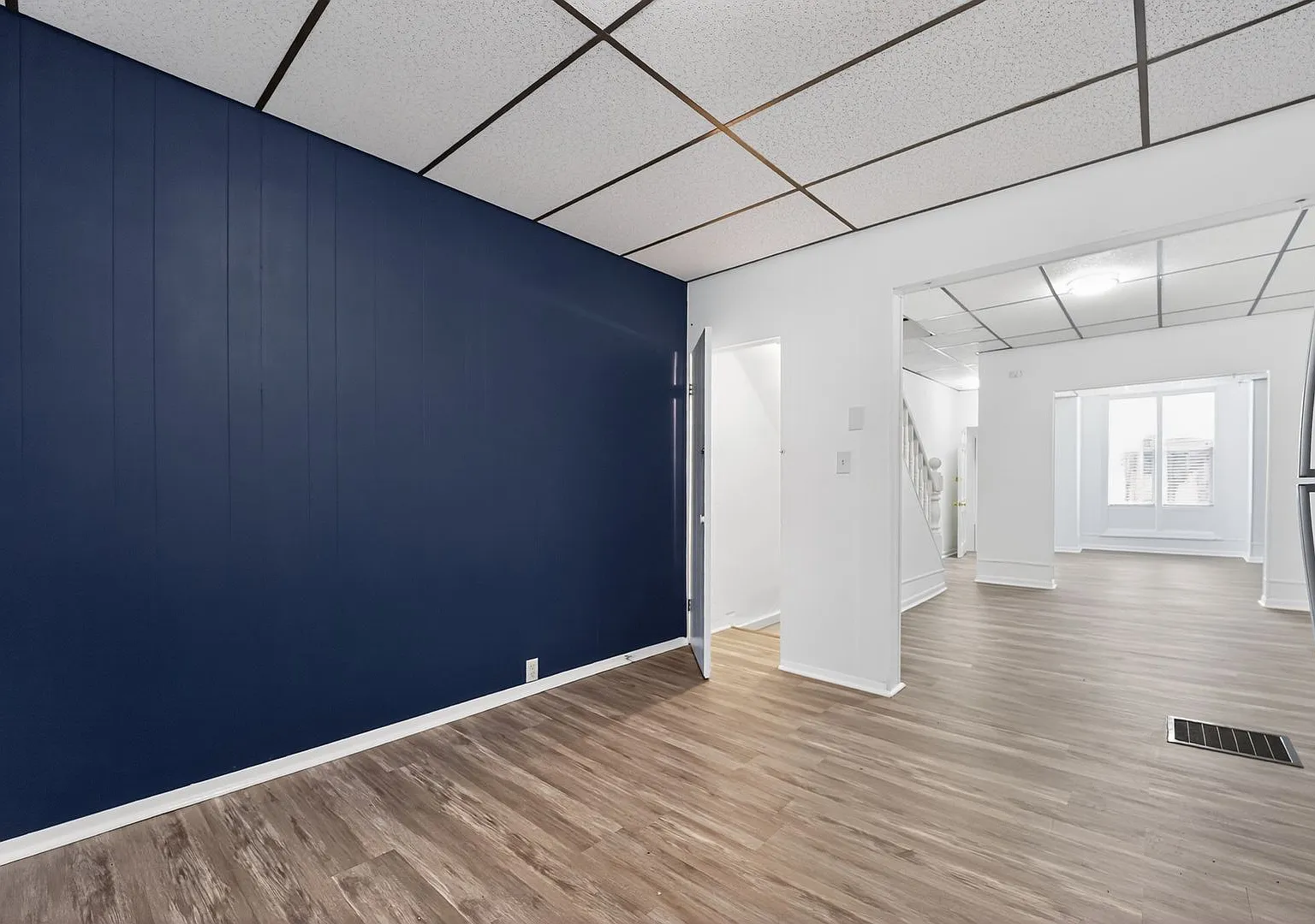 2 bedroom 1.5 bath rowhome for rent in Baltimore — Photo 3
