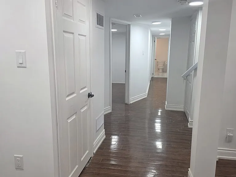 6 Chestermere Cres #BASEMENT — Photo 6