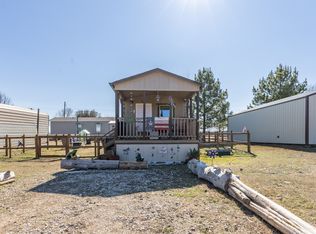 384 Holiday Village Dr, Quitman, TX 75783