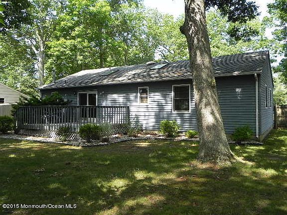 4th image of 70 Scott Dr