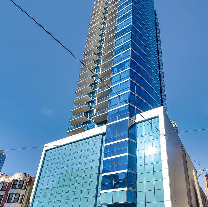 1st image of 110 W Superior St #901