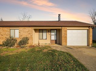 120 Redwood Ct, Mishawaka, IN 46545