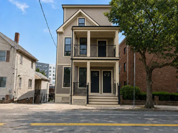 283 Chelsea St #1, Everett, MA 02149