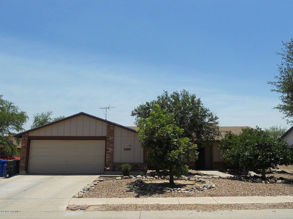 1st image of 1056 N Fleetwood Pl