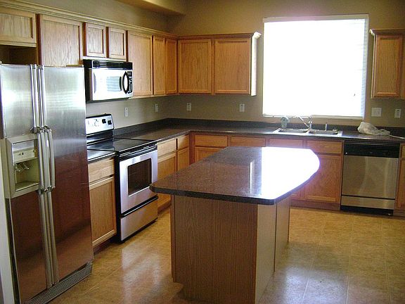 3rd image of 3941 W Watkins Way #T2