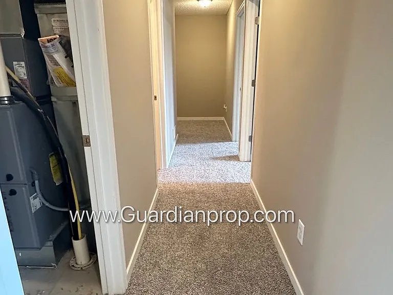 9927 Vera Cruz Ln N — Photo 15