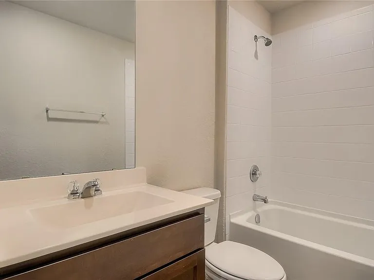 745 Adler Way — Photo 25