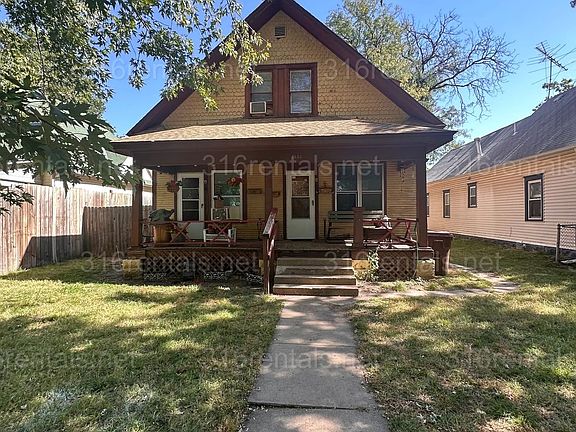 3rd image of 1446 S Water St #C